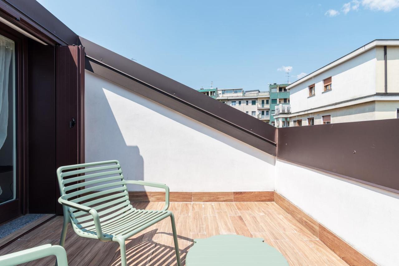 Easyhomes - Brera Luxury Suites Milan Exterior photo